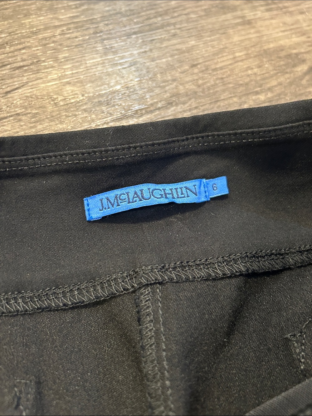 J. McLaughlin Black Cropped Pull-On Ankle Pants Size 6 Stretch Career Travel - Picture 3 of 7